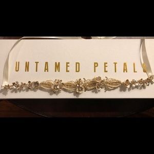 Untamed Petals bridal belt
